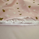 Set lenjerie de schimb pentru patut bebe 3 piese Inimioare roz (5)